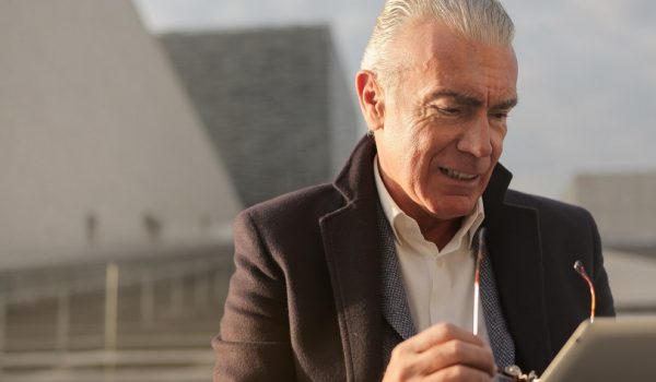 القيادة و الذكاء العاطفي