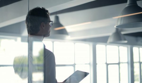 الرقابة الإدارية دون إحباط الموظف