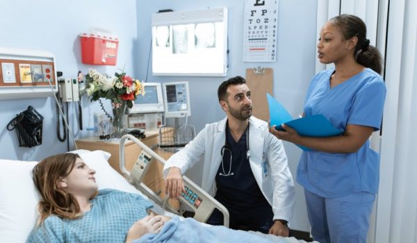 إدارة التثقيف الصحي القائم على الكفاءة