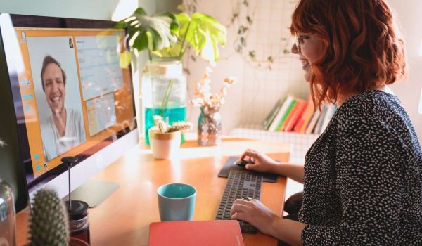 رصد المشاريع والإبلاغ عنها